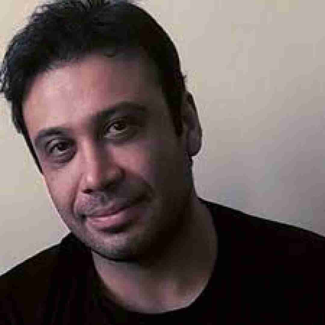 محسن چاوشی همخواب رقیبانی و من تاب ندارم