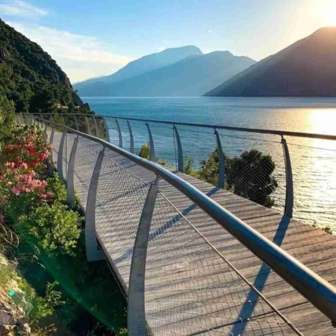 من و تو پیش همیم تا آخرش تنمون