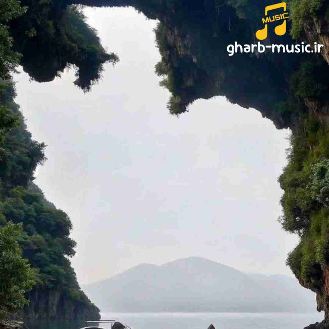  رفتم دم در کلاب آشنا در اومده از آب