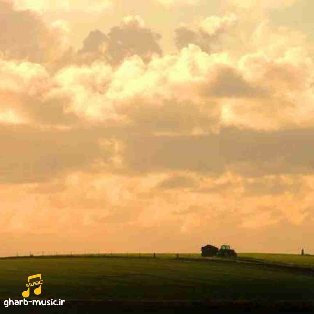 چشات مثل سیارس ولی دیگه کاری ندارم