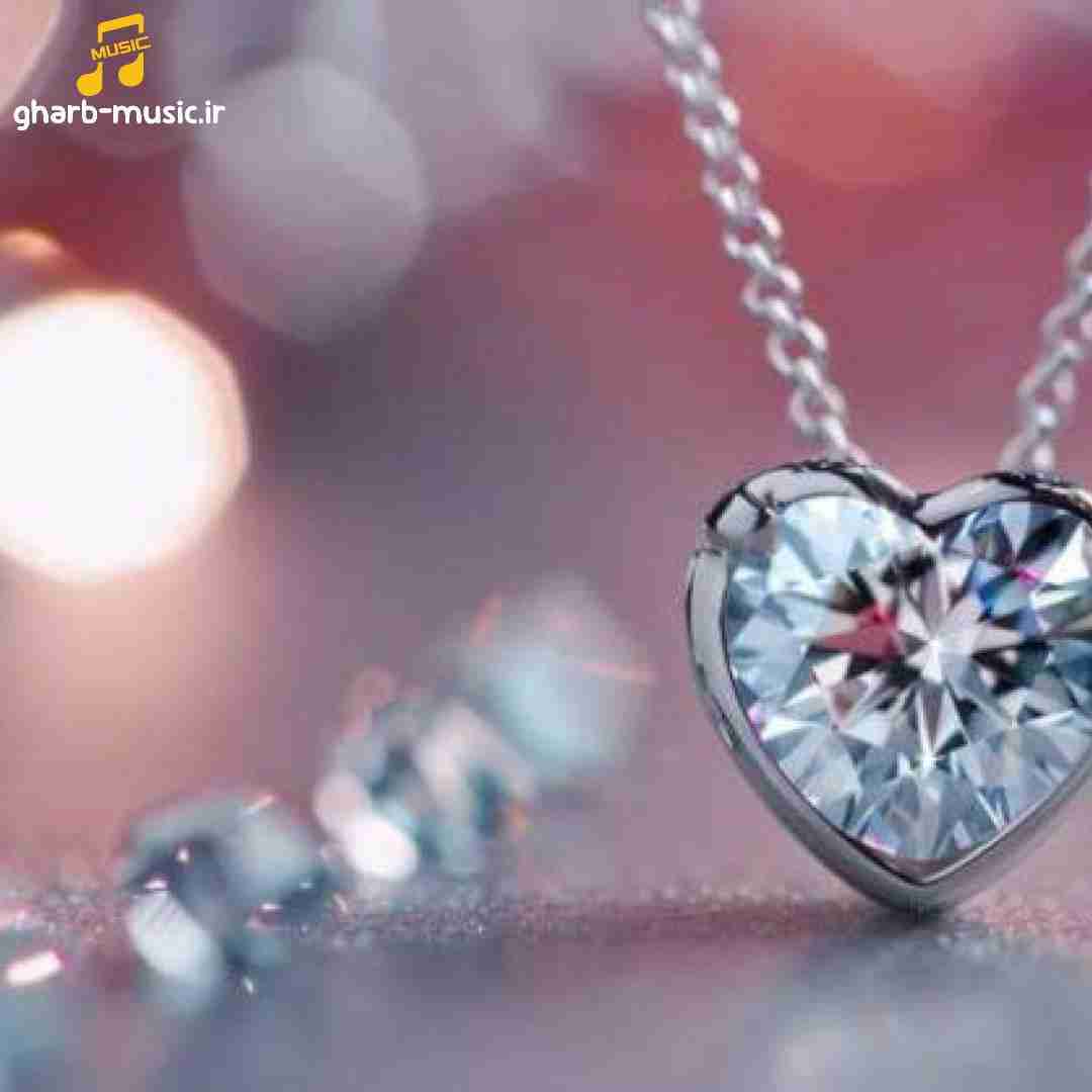  یه جوری عاشقت هستم که بی تو ساده میمیرم