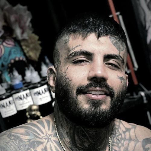 مهدیار این همه تو گفتی الان من حرف میزنم