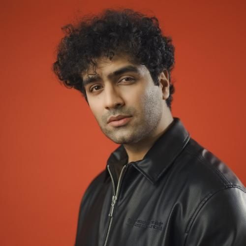 هادی حاجلیو عاشق نمیشوم دگر دوباره بگو به من