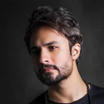 دانلود آهنگ جدید جادو (وقتی که تو بد میشی باز میبینم) از راغب دانلود آهنگ جدید جادو (وقتی که تو بد میشی باز میبینم) از راغب